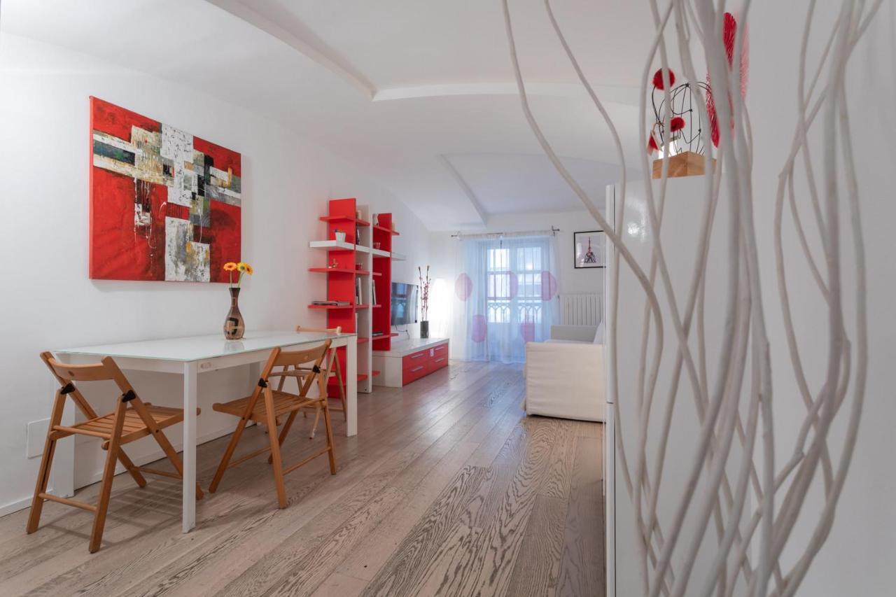 Red Studio Near Porta Nuova By Wonderful Italy ตูริน ภายนอก รูปภาพ