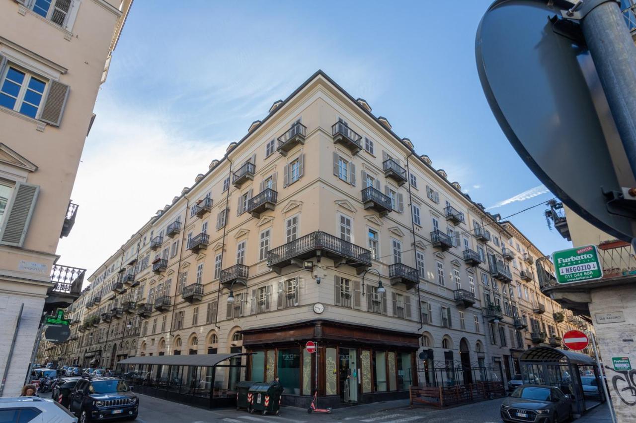 Red Studio Near Porta Nuova By Wonderful Italy ตูริน ภายนอก รูปภาพ